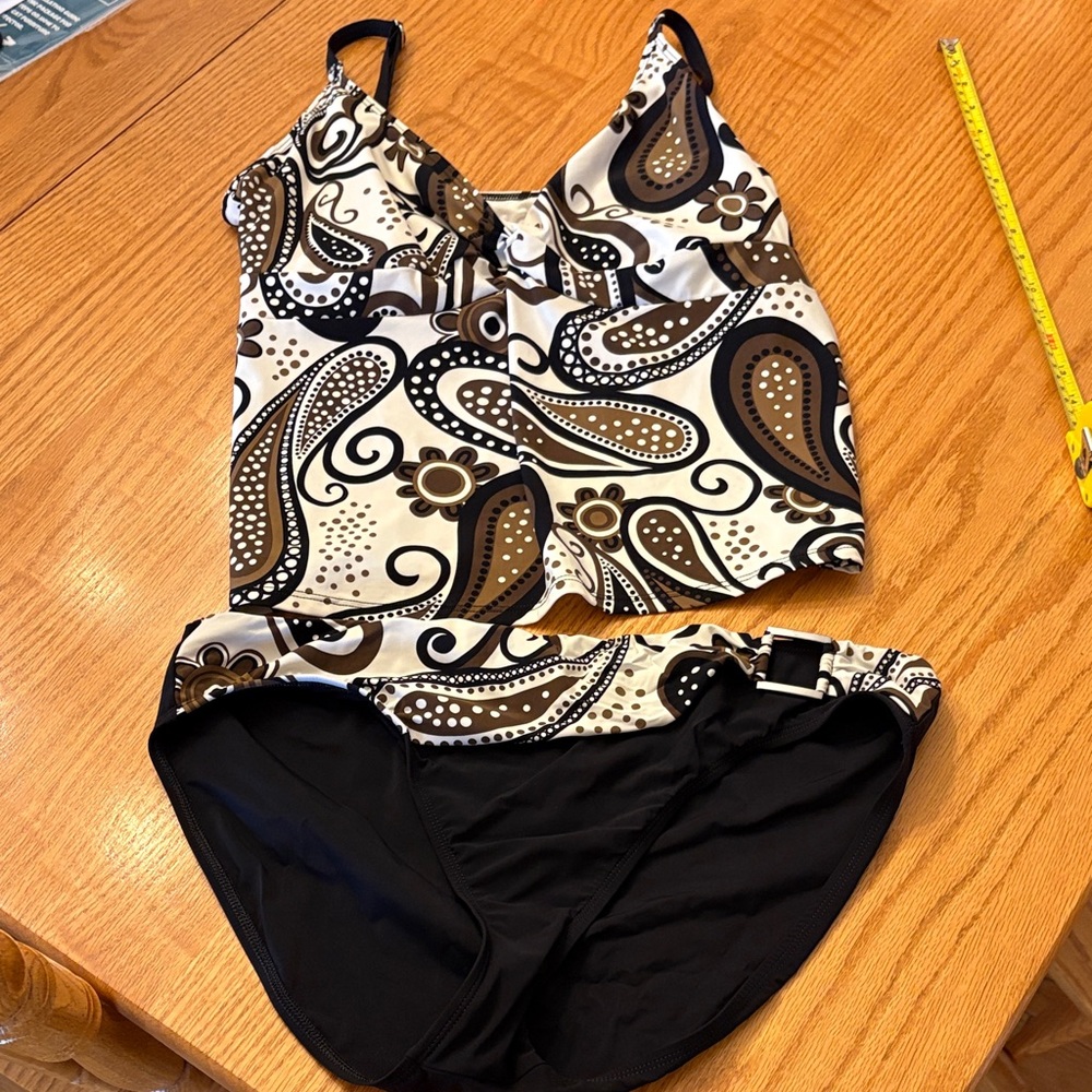 2Bamboo Black, White, and Brown Paisley Tankini